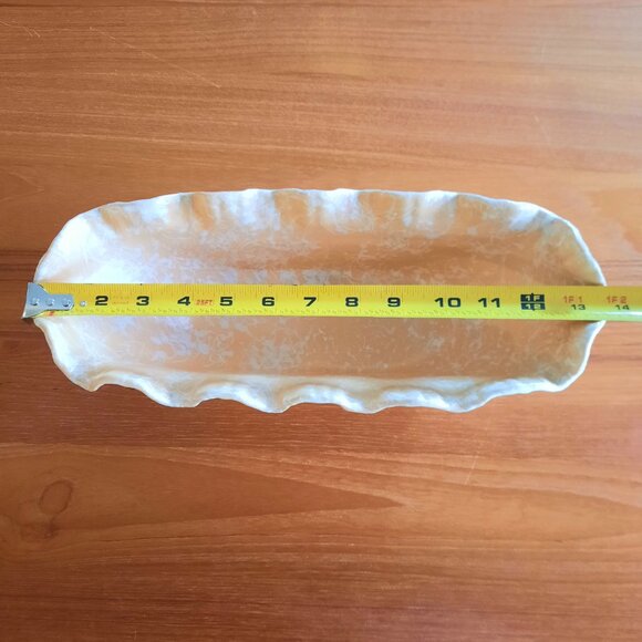 Large Shawnee Cameo Splatter Planter (#2506) in Peach, 13 3/4" L x 5 1/4"W - Picture 10 of 10